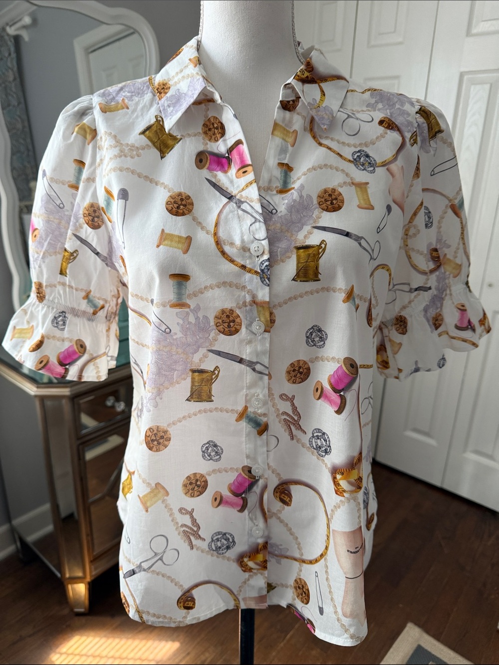 Karl Lagerfeld White Cotton Whimsical "Sewing Print" Button-Up Top Sm Love ❤️